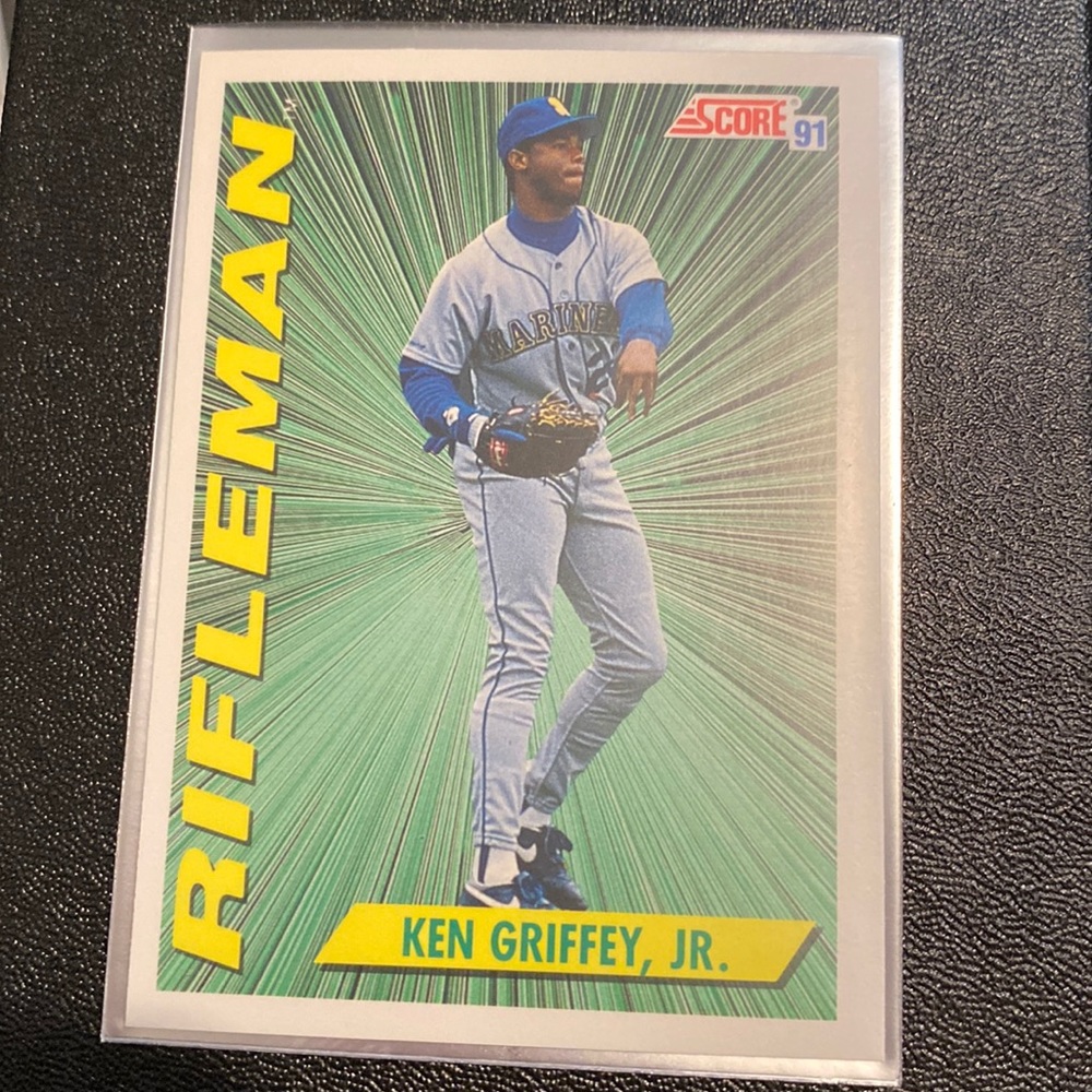 Trading card—baseball Card/Open for offer / Do a bundle lets talk all mint card